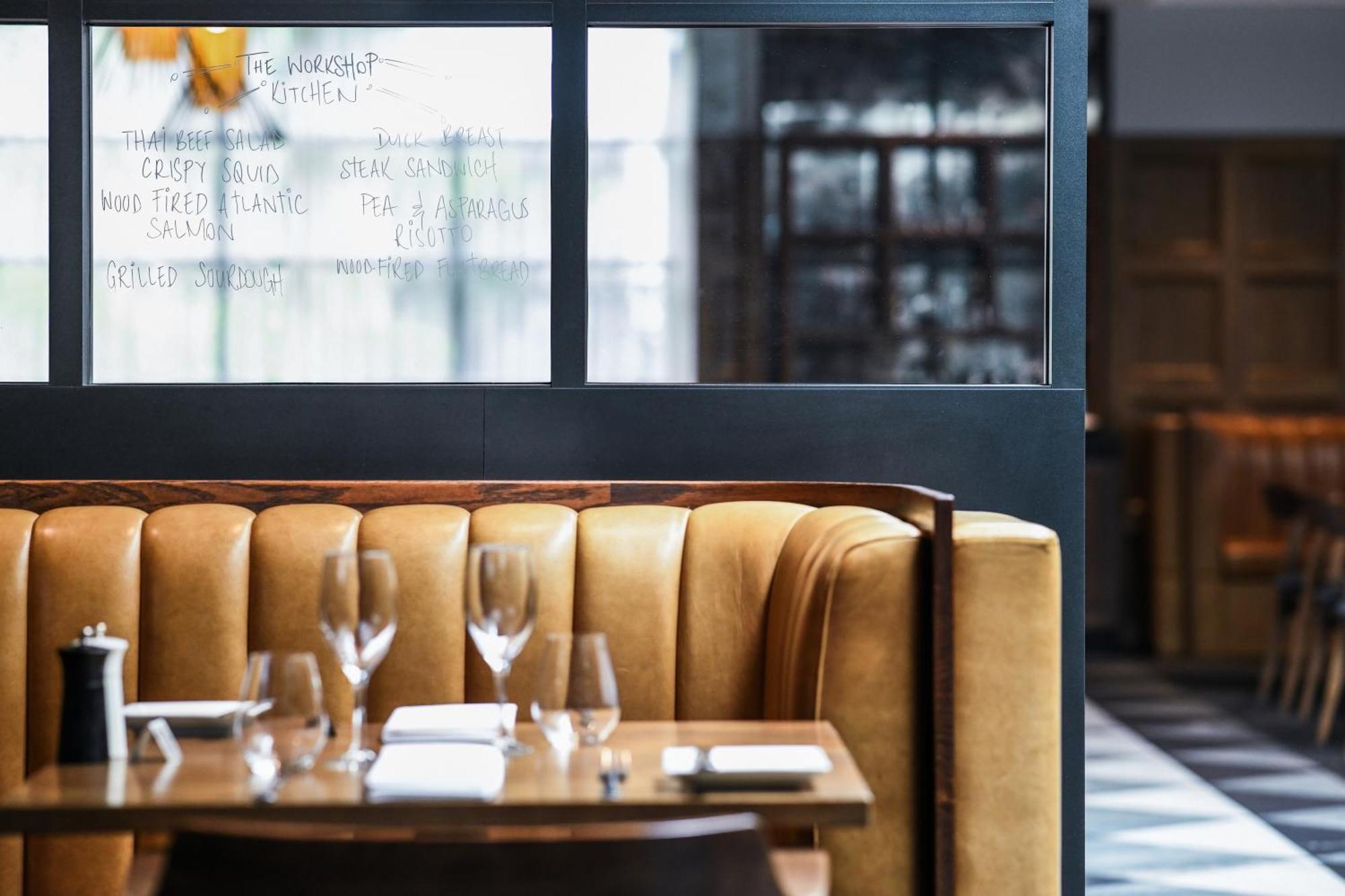 พาวเวอร์เฮาส์ โฮเต็ล แทมเวิร์ท บาย ริดจ์ Hotel แทมเวิร์ธ ภายนอก รูปภาพ Interior of the restaurant