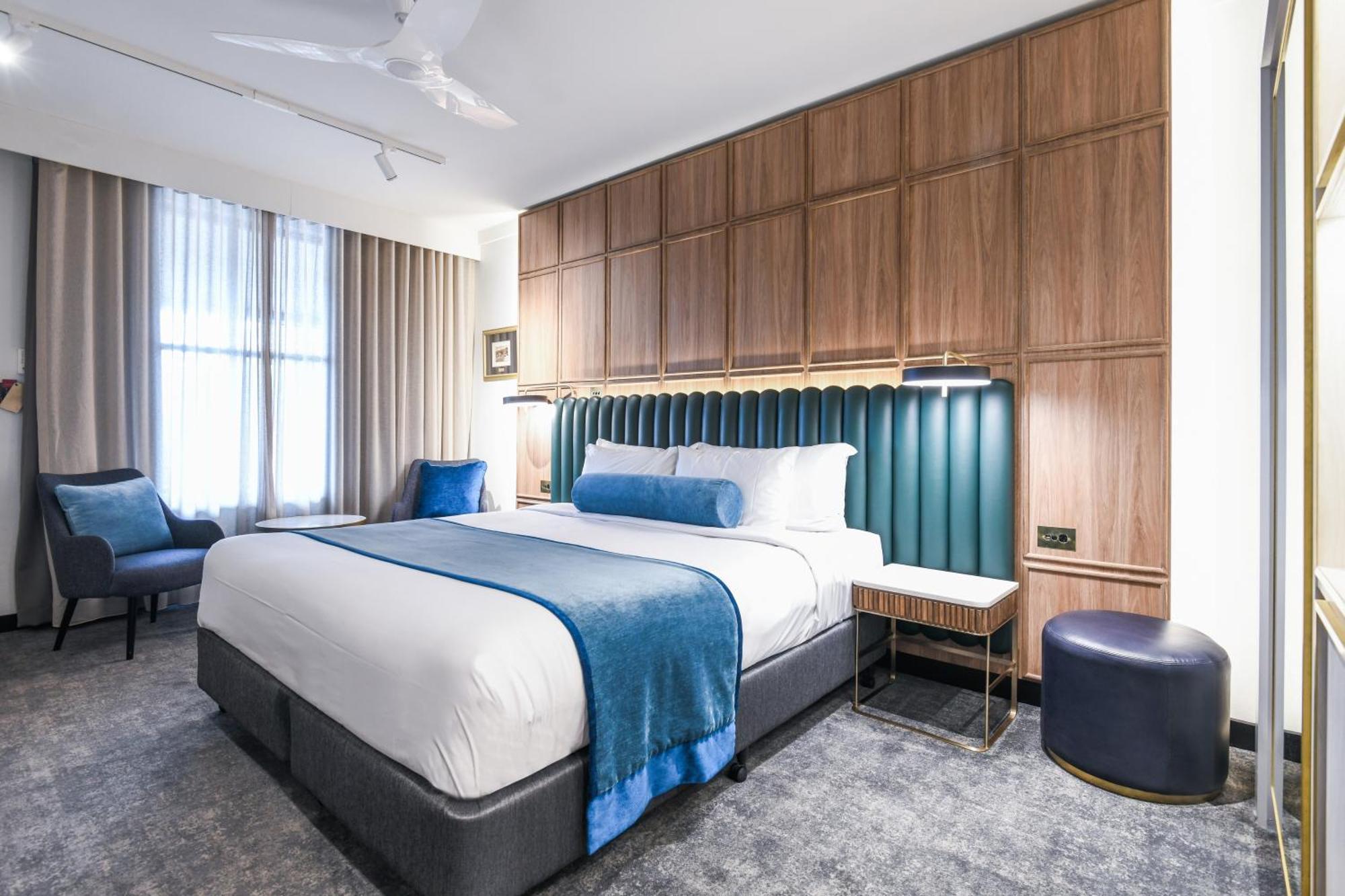 พาวเวอร์เฮาส์ โฮเต็ล แทมเวิร์ท บาย ริดจ์ Hotel แทมเวิร์ธ ภายนอก รูปภาพ A bedroom at the hotel
