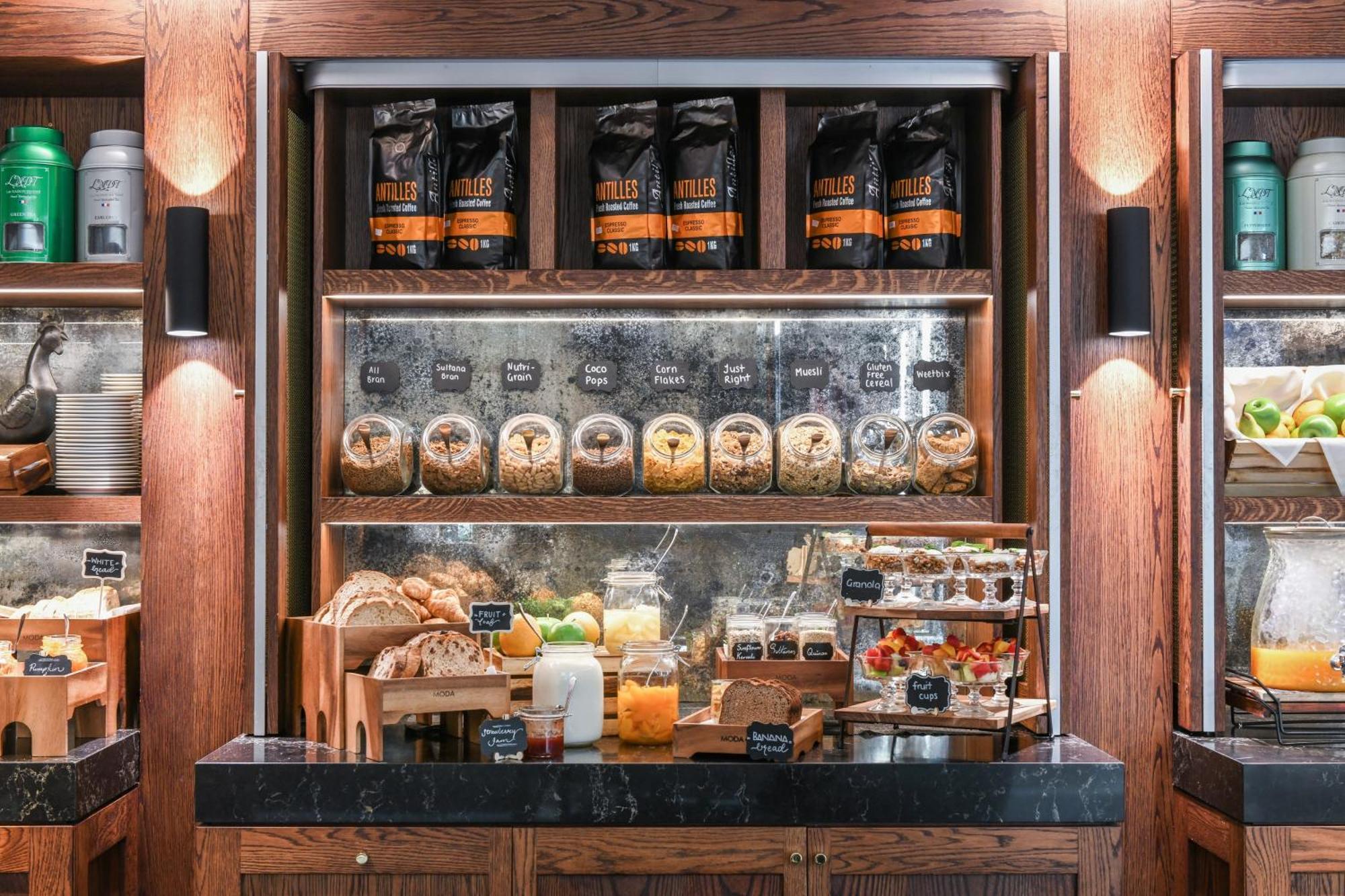 พาวเวอร์เฮาส์ โฮเต็ล แทมเวิร์ท บาย ริดจ์ Hotel แทมเวิร์ธ ภายนอก รูปภาพ The Bread Station